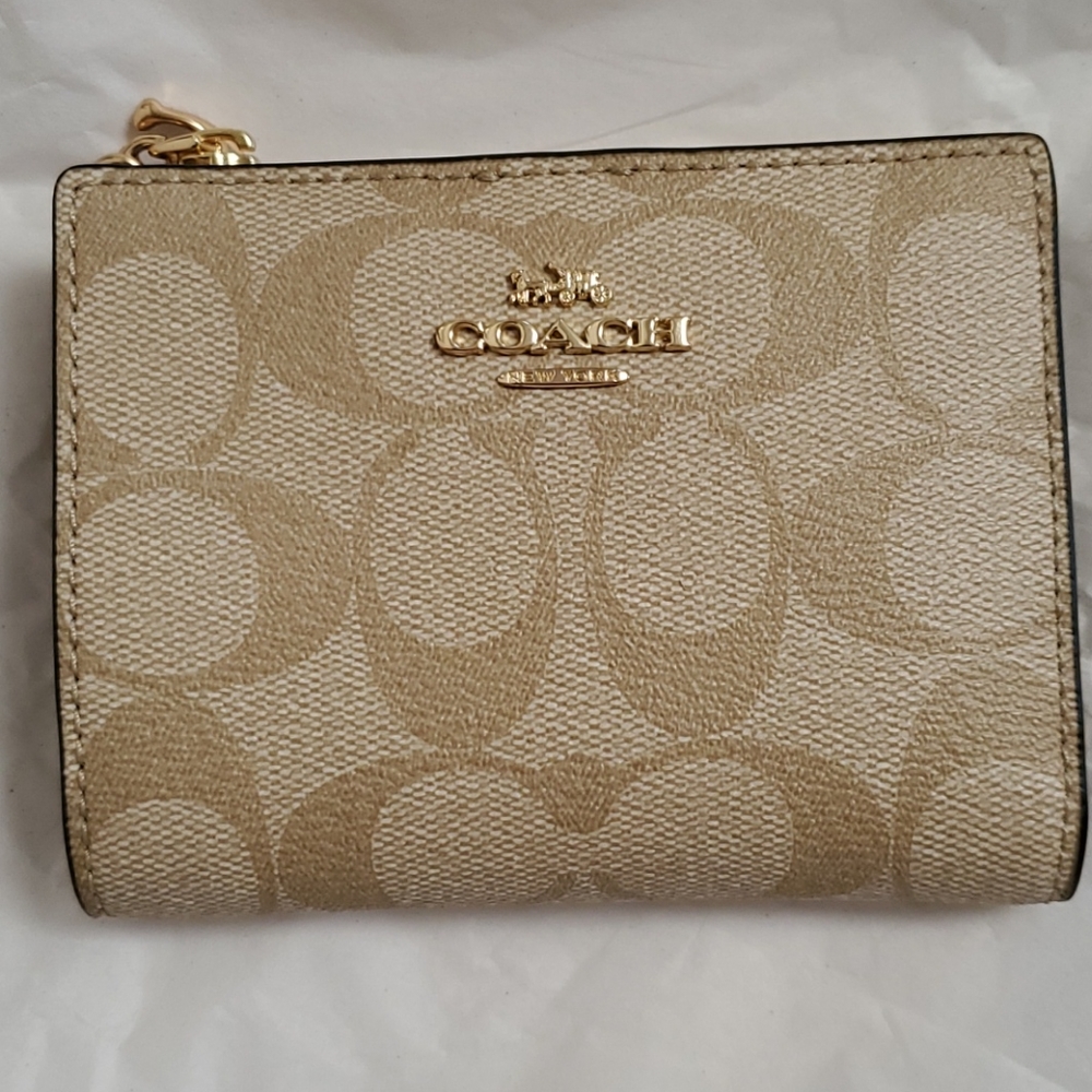 Coach wallet